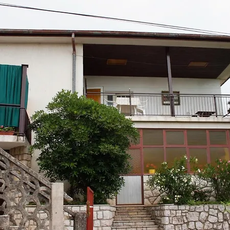 Maison d'hôtes And With Parking Space - 2350 Novi Vinodolski