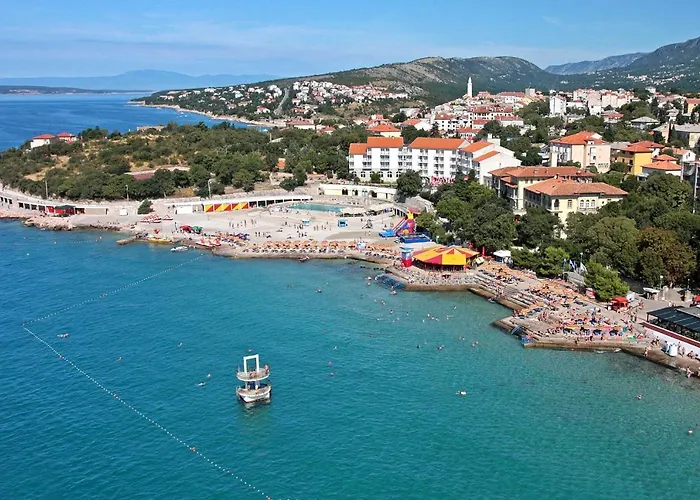And With Parking Space - 2350 Penzion Novi Vinodolski