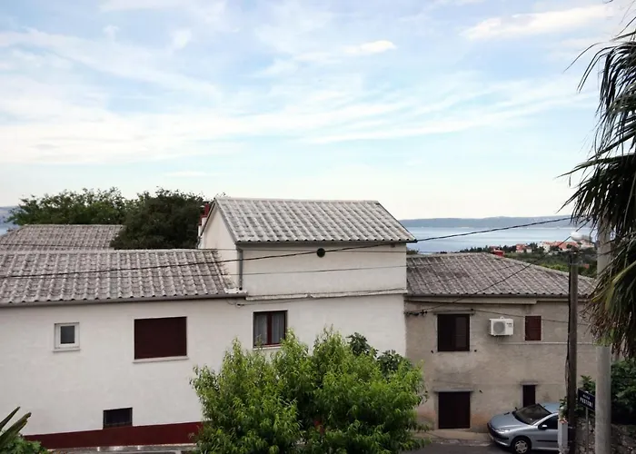 And With Parking Space - 2350 Novi Vinodolski